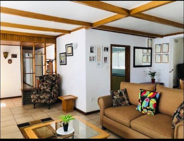 3 BEDROOM HOUSE FOR SALE IN PARKHILL GARDENS